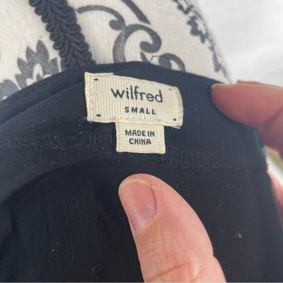 Wilfred Aritzia Scoop Neck Bubble Hem Long Sleeve Tunic - Picture 6 of 7